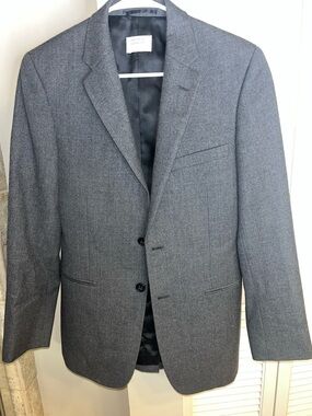 Men's Gray Two-Button Wool-Blend Sport Coat - Vanishing Elephant